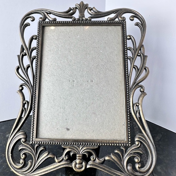 Ornate Bronze Tone Picture Frame Tabletop Filigree Ornate Metal - Picture 2 of 12